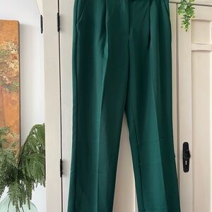 TUCKERNUCK pleated Duncan Trousers dark green size 2 as new